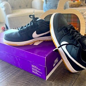 Nike SB Dunk Low Pro , size 7.5, black color